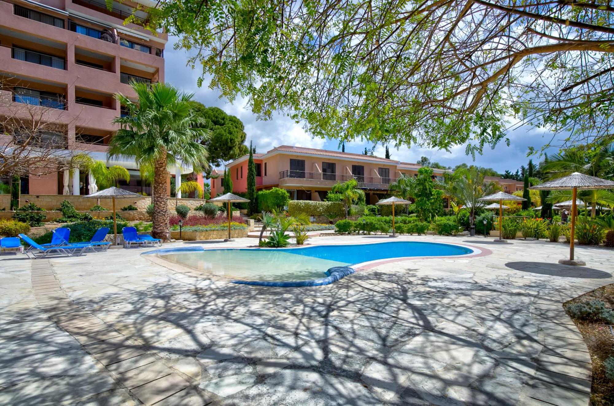 Aphrodite Gardens Modern By Vichy Holidays Villa