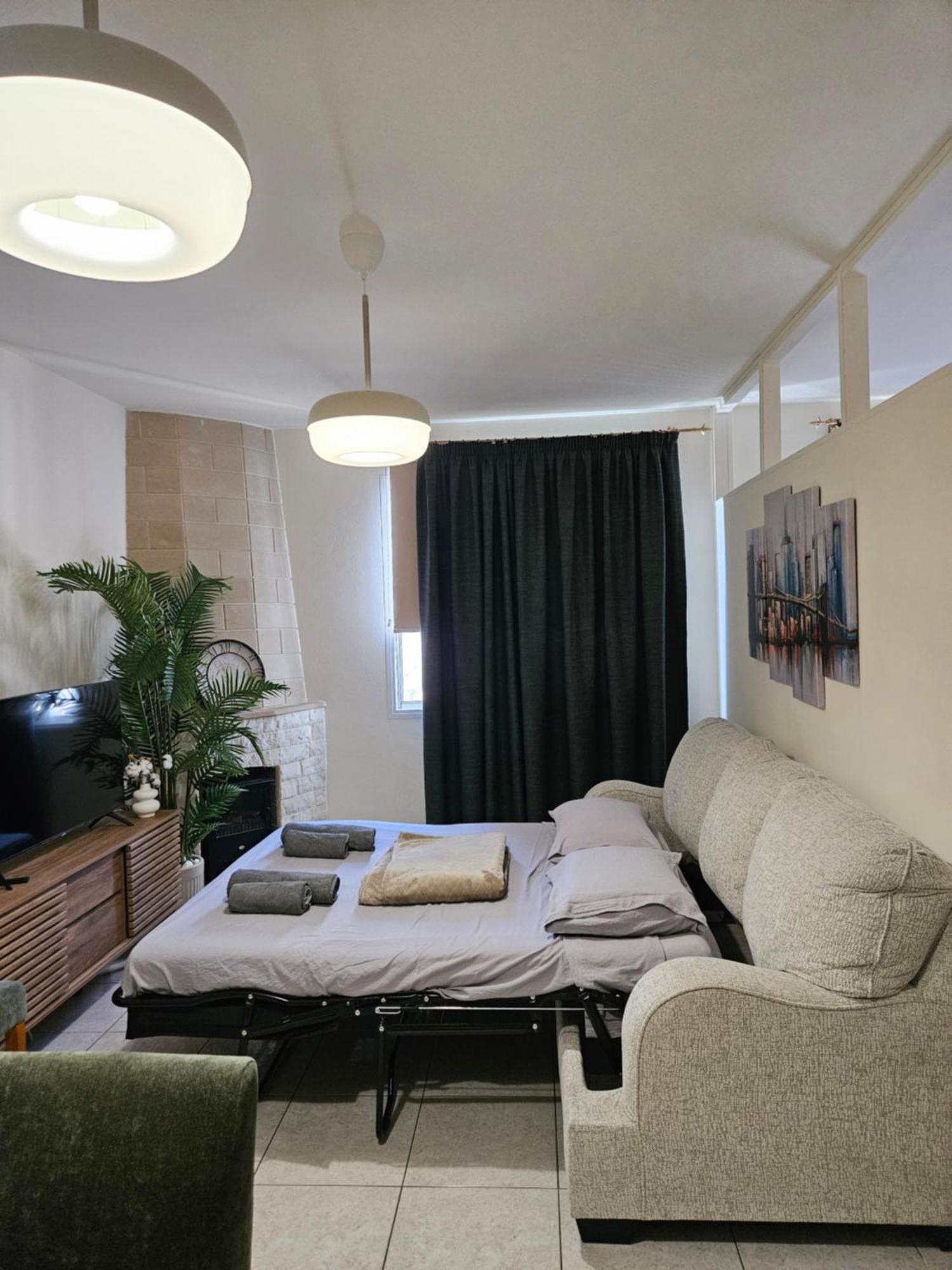 Aparthotel By Emmelia Group *