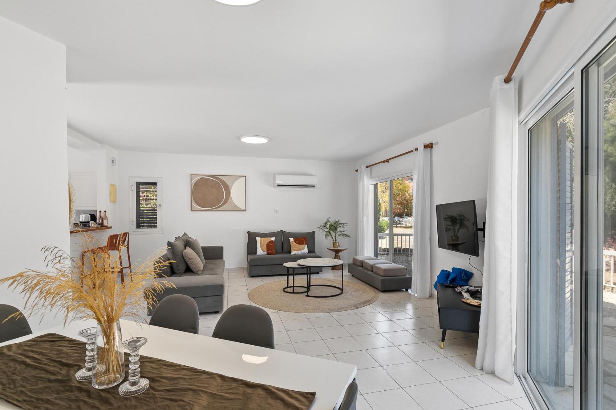 Limnaria Gardens Superb By Vichy Holidays Paphos