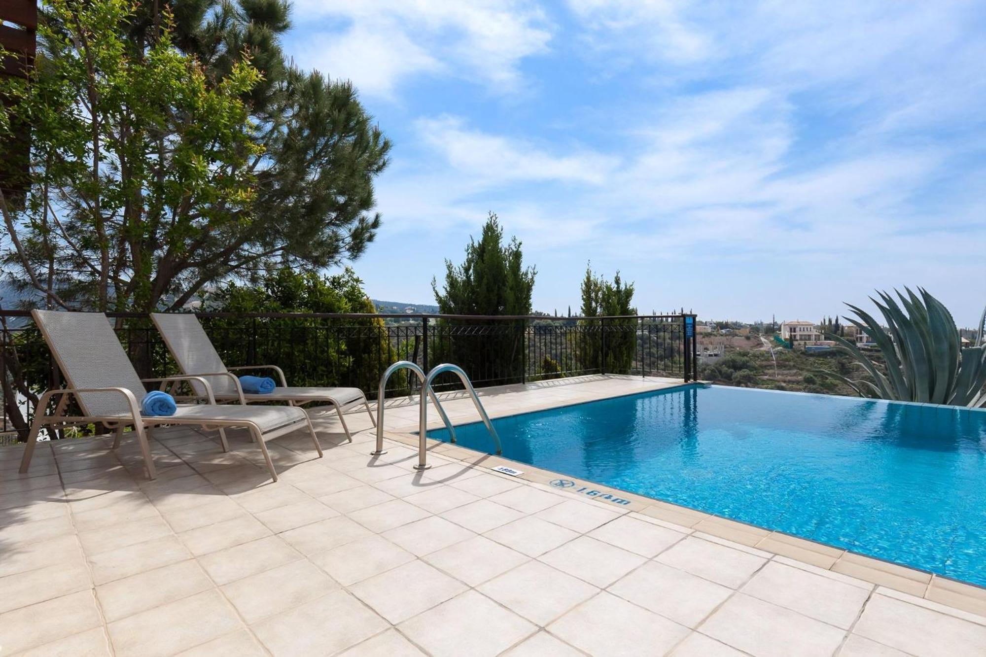 Villa Aphrodite Hills Superior Superior 0095 Air Conditioning 3 Bedrooms *