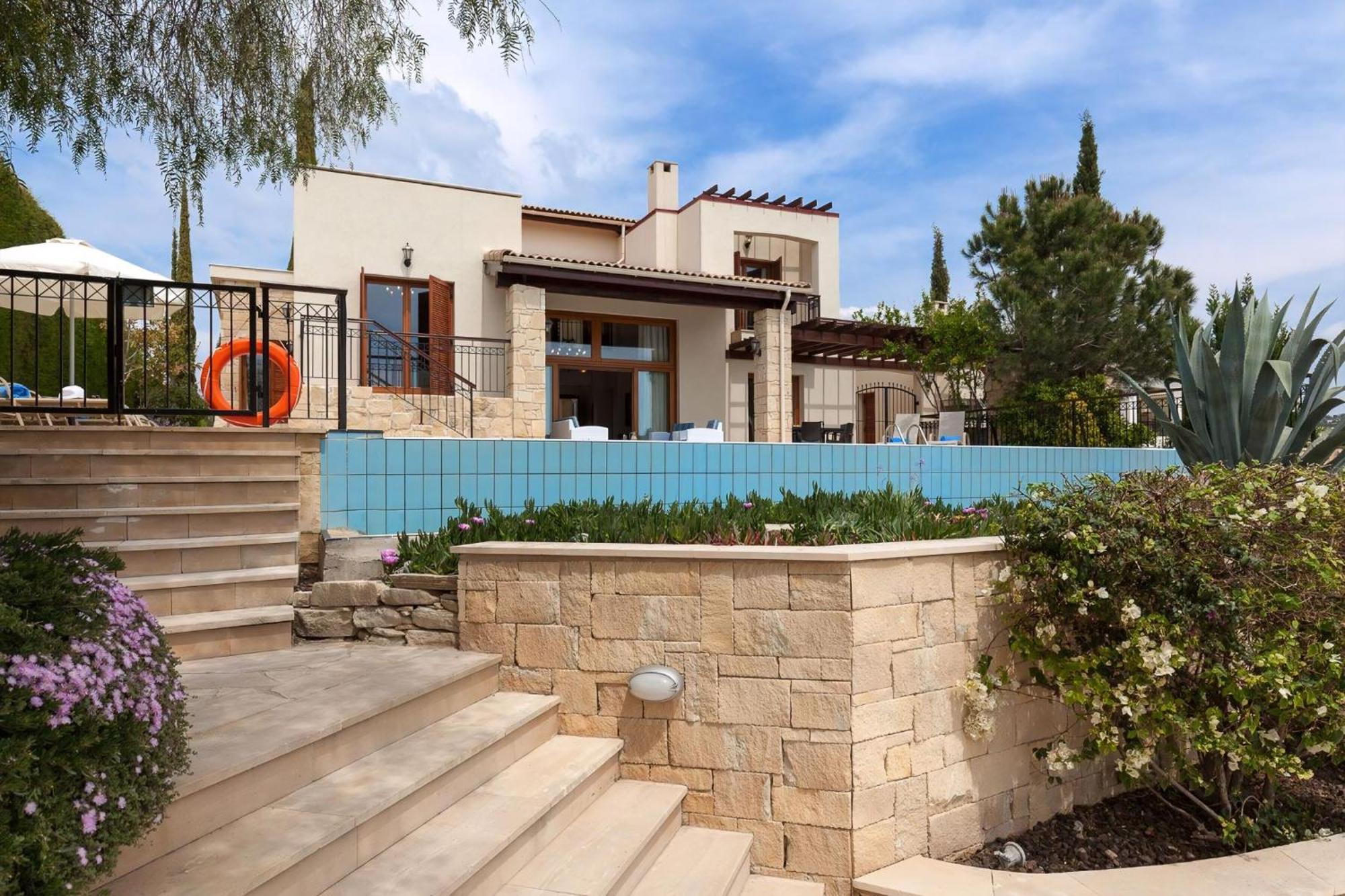 Aphrodite Hills Superior Superior 0095 Air Conditioning 3 Bedrooms