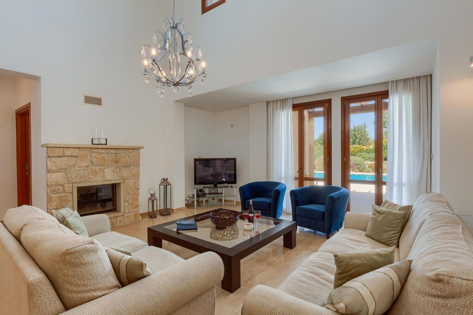 Aphrodite Hills Superior Superior 0135 Air Conditioning 5 Bedrooms Villa *