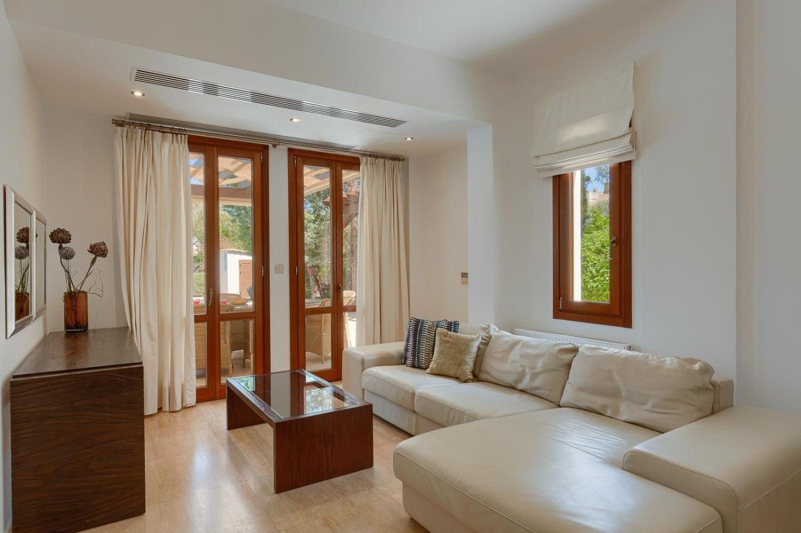 Villa Aphrodite Hills Superior Superior 0135 Air Conditioning 5 Bedrooms Paphos