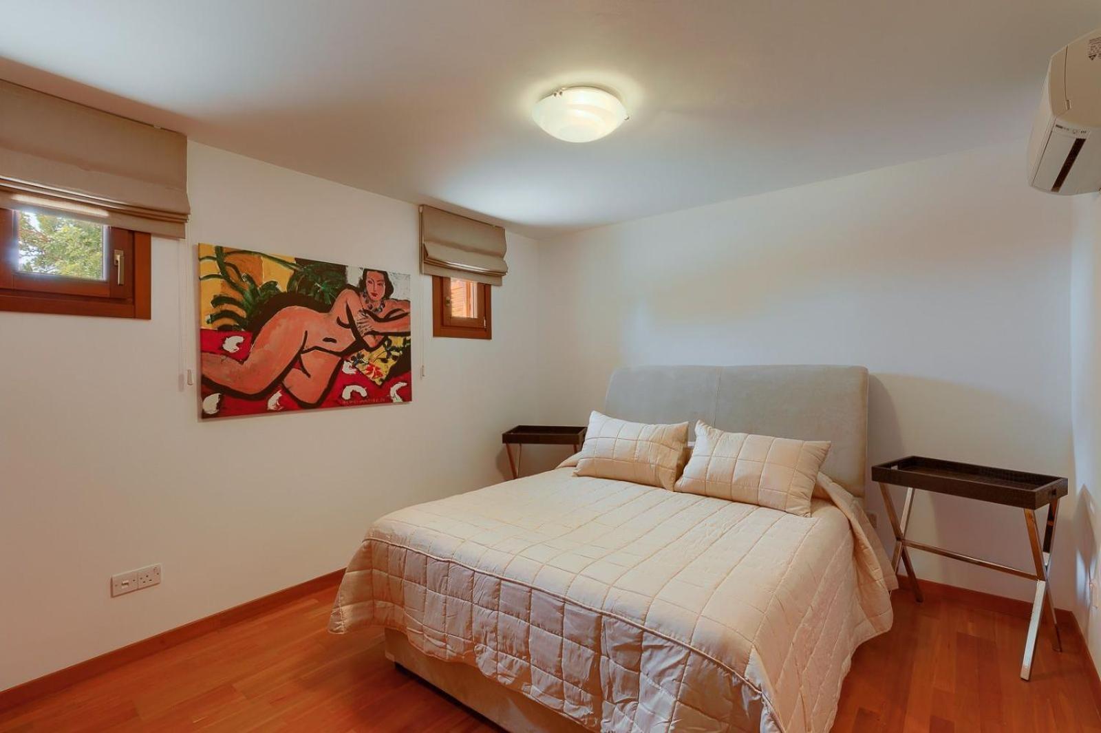 Aphrodite Hills Superior Superior 0135 Air Conditioning 5 Bedrooms Villa