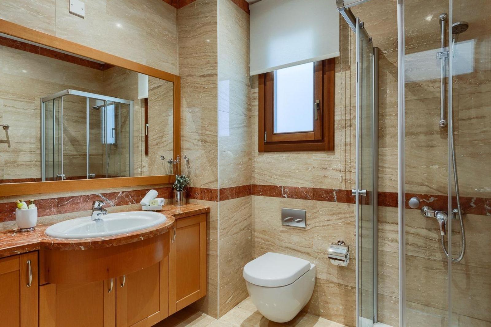 Aphrodite Hills Superior Superior 0135 Air Conditioning 5 Bedrooms