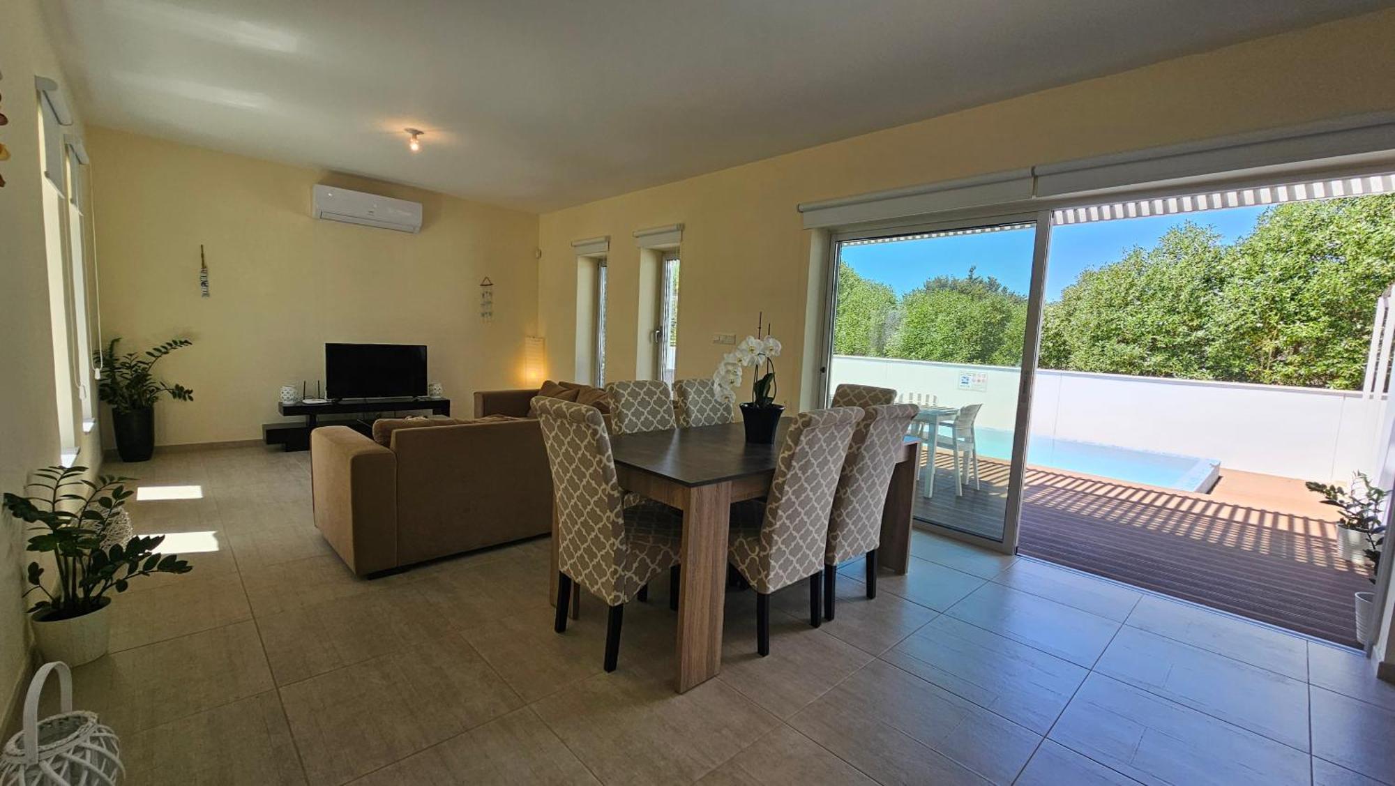 Kyma 3 Bed + Pool