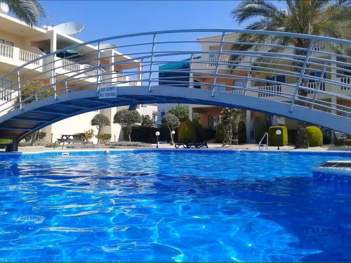 Beautiful 2 Bedrooms By The Pool * Paphos
