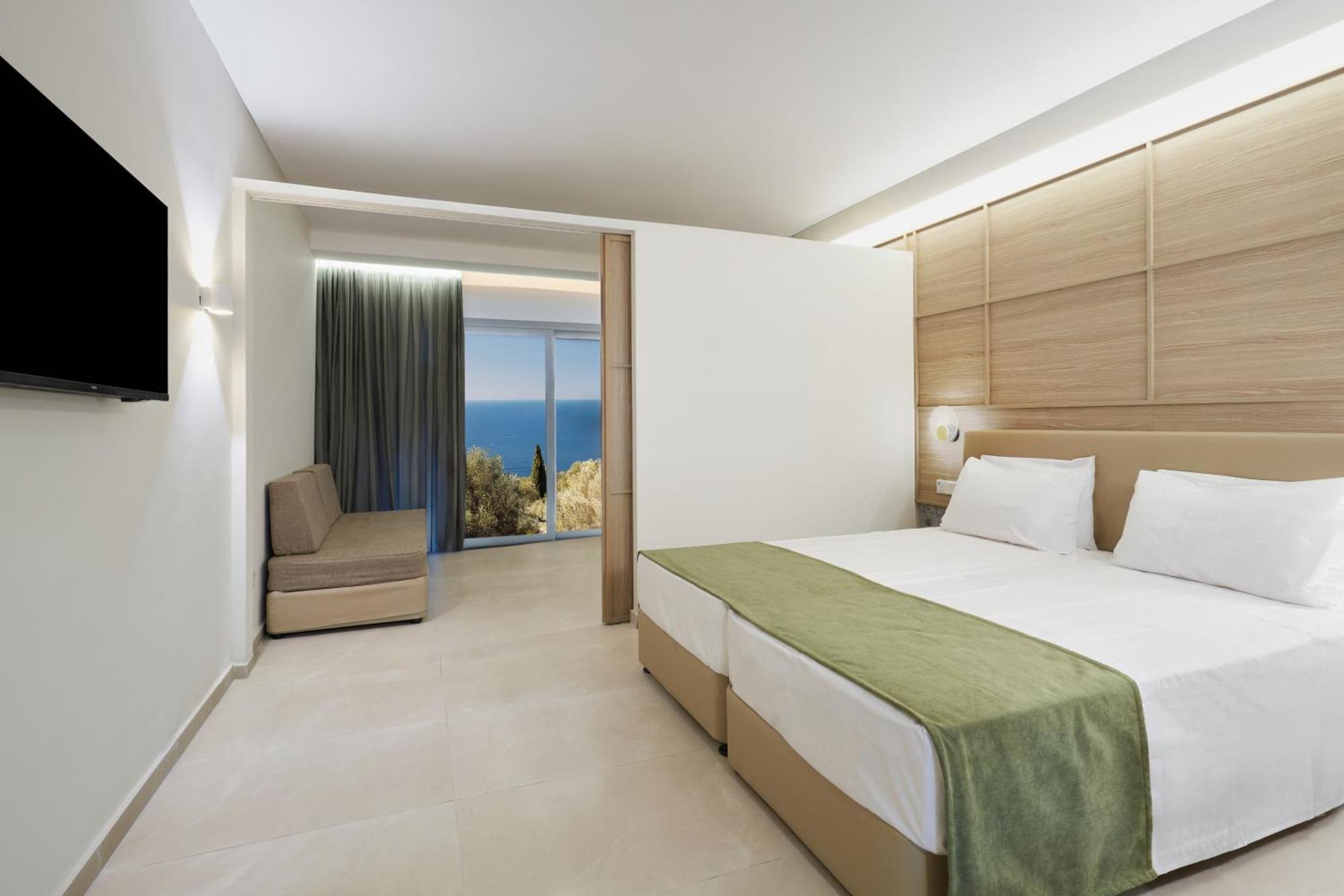 Eleni Holiday Resort 4*