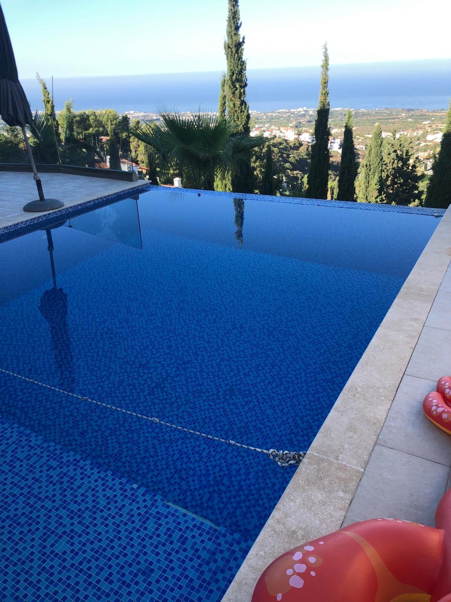 Daria Kamares Tala Luxury Sea View *