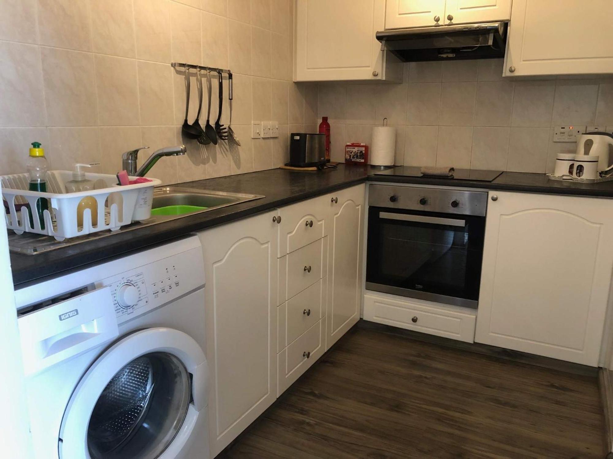 Apartment Kings Palace - Modern And Stylish 1 Bedroom *