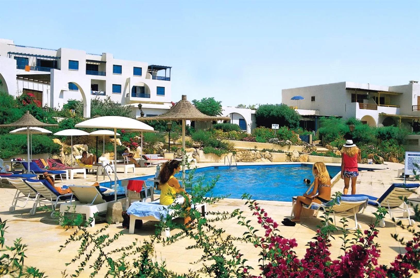 Apartment Hiddengems Residences 202 - The Lxr Penthouse - Pool & Steps To Paphos