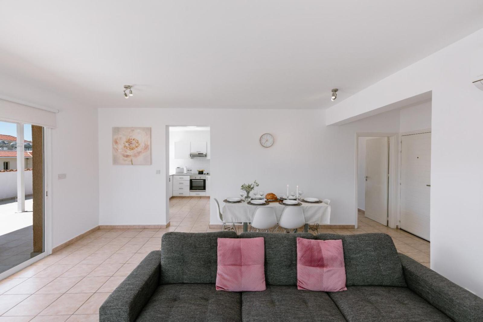 Seaview 3bedroom Penthouse Apartment