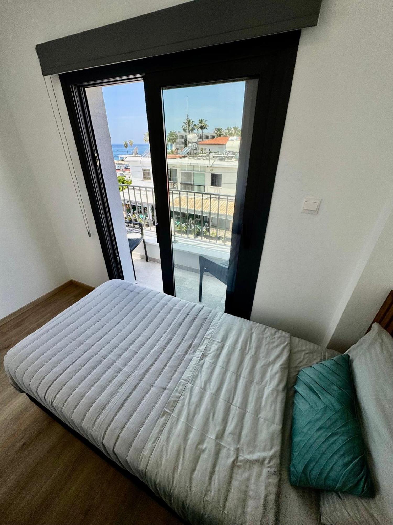Luxury 2 Bedroom With 2 Balconys And Seaview Apartment *