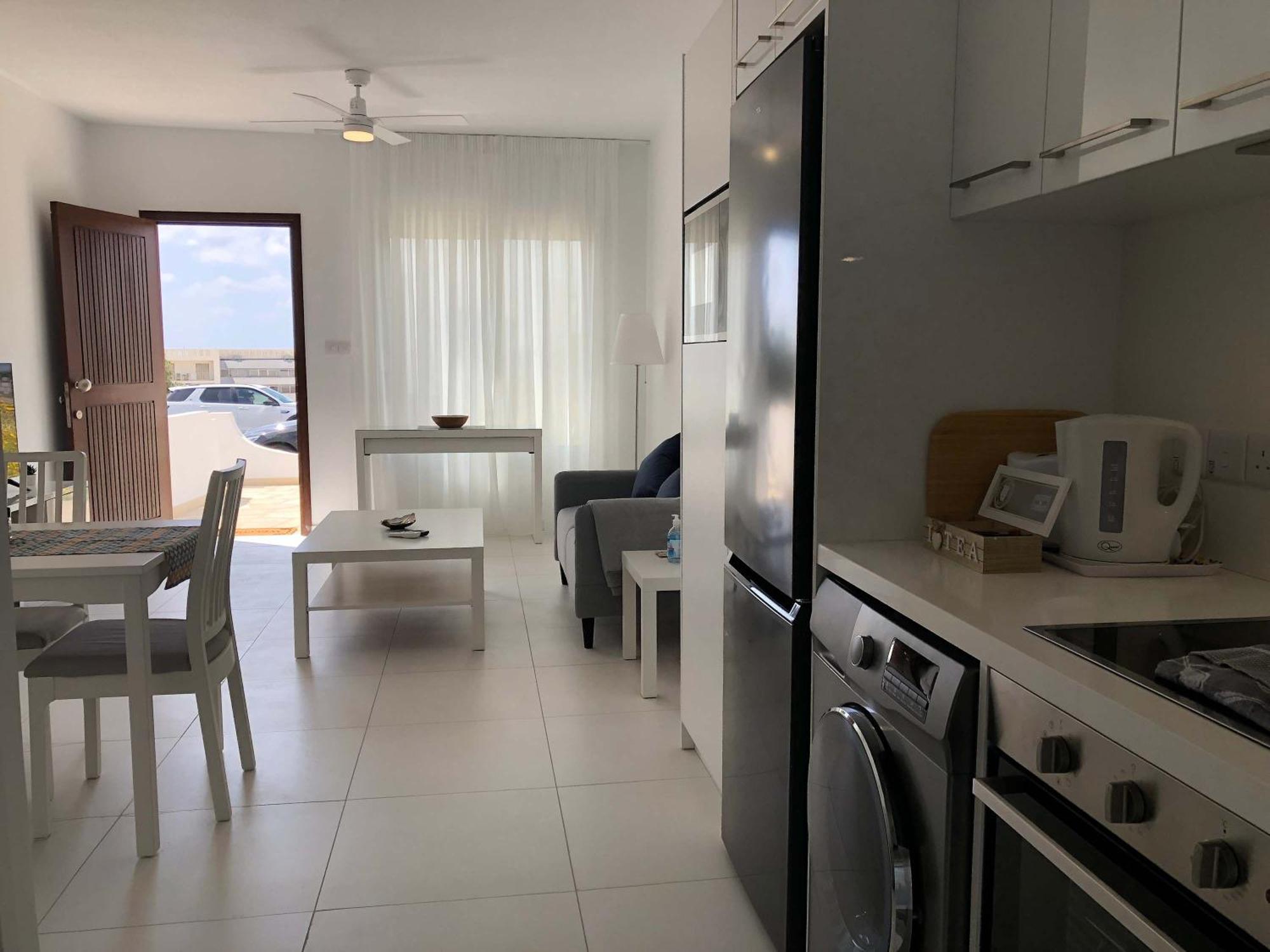 Elegant Beachside - 1 Min Walk To The Apartment *