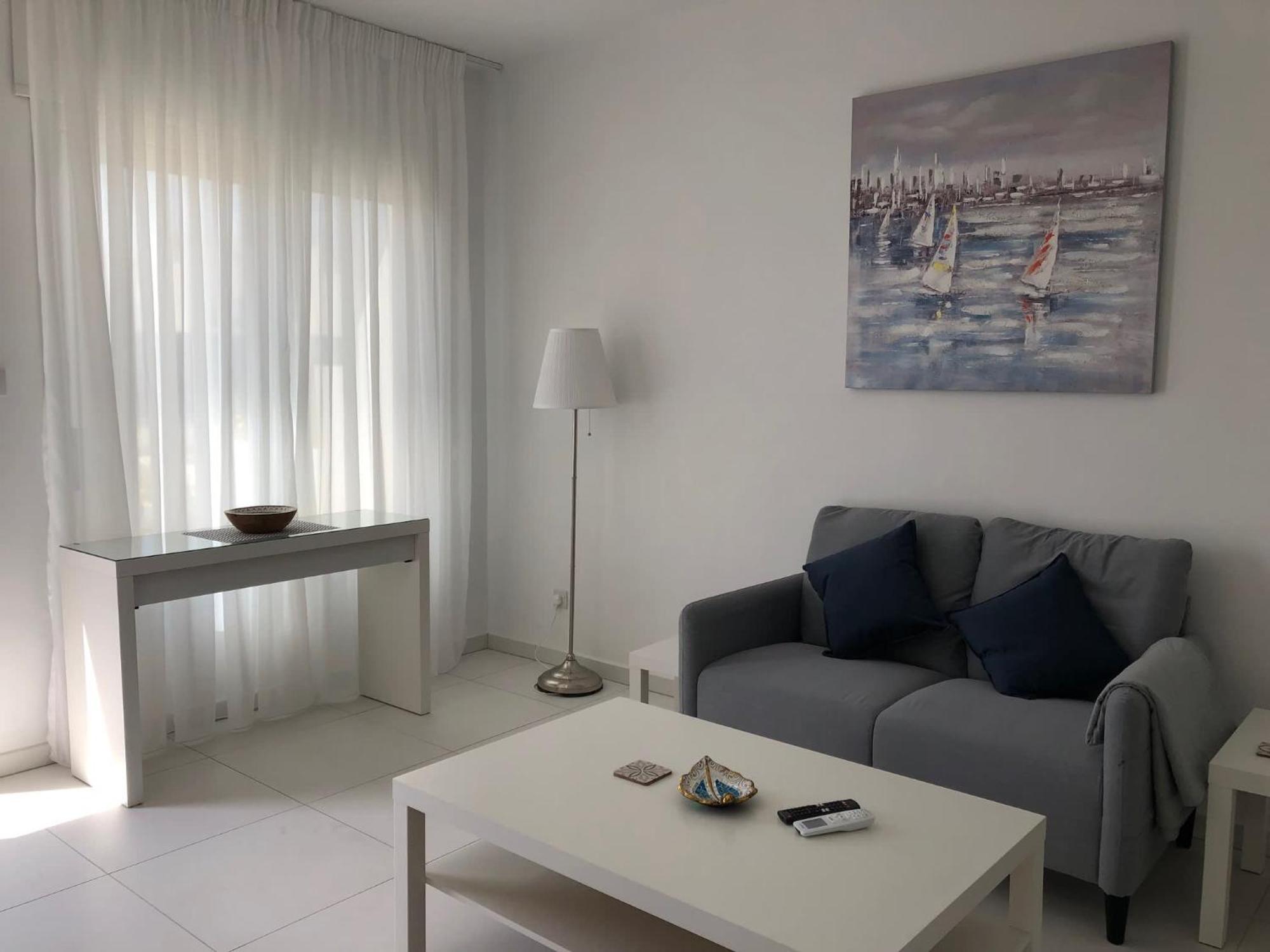 Elegant Beachside - 1 Min Walk To The Paphos