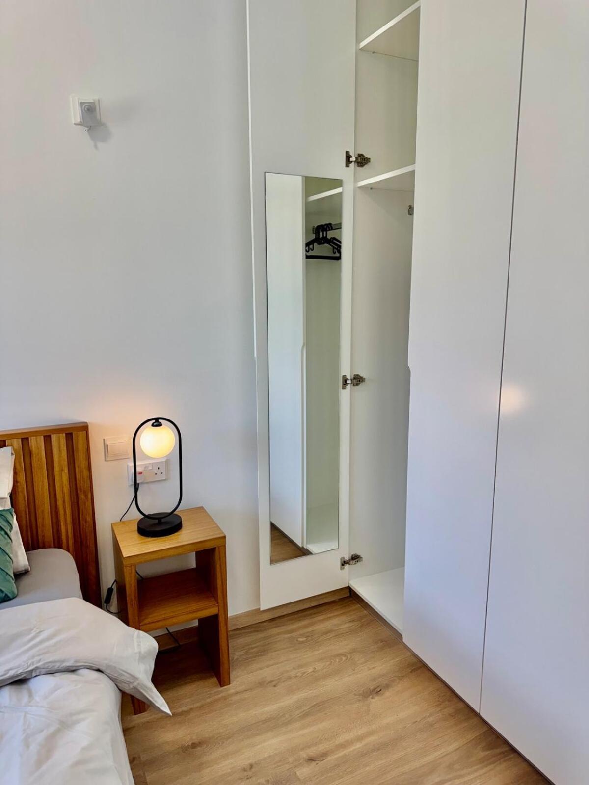 Luxury Maisonette With Terrace Apartment *