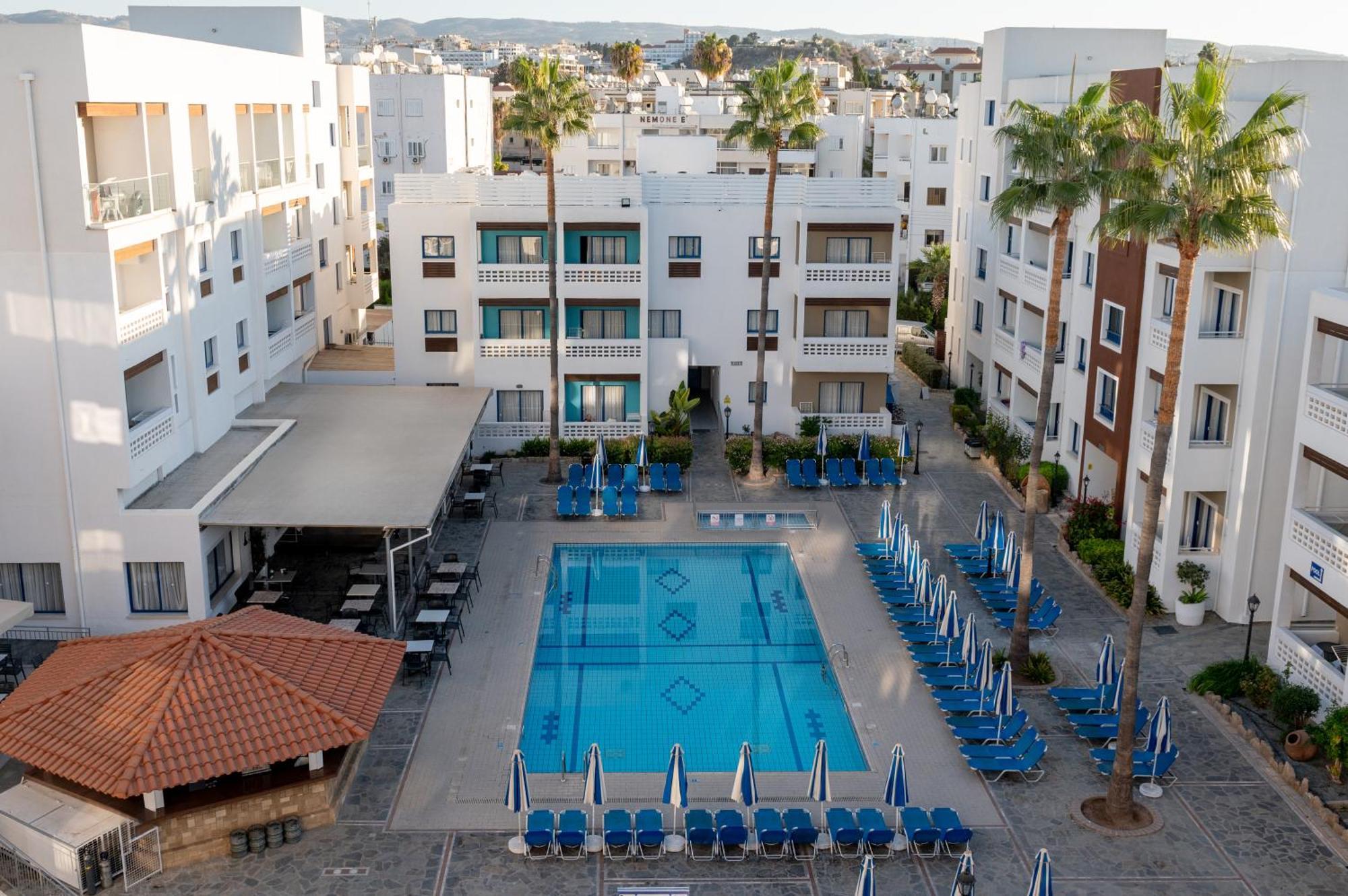 Kefalos Damon Aparthotel Paphos