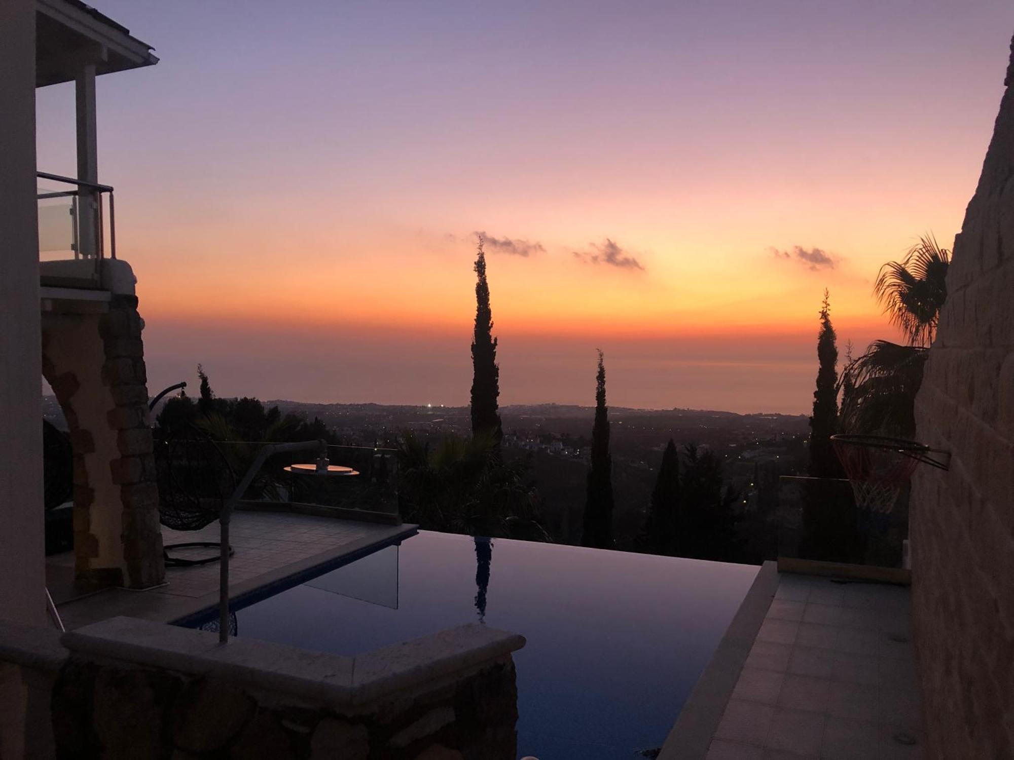 Villa Daria Kamares Tala Luxury Sea View *