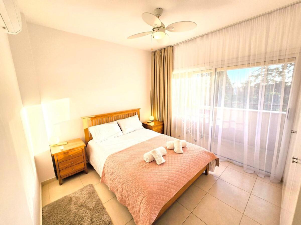 Apartment Townhouse In Gardens Gated Complex, 200mbps Wifi Paphos