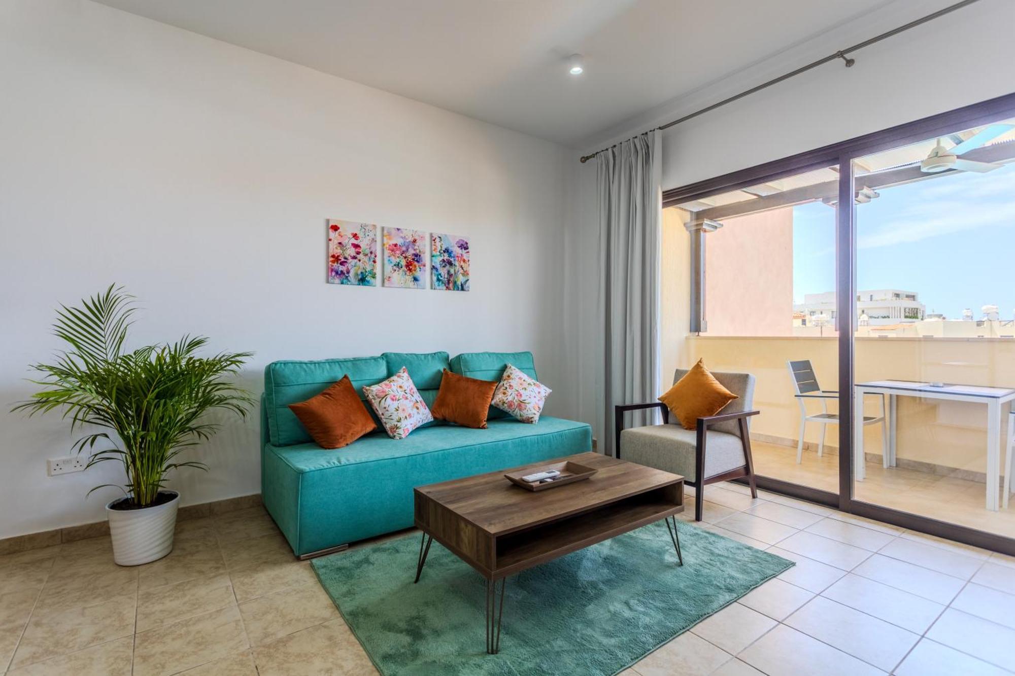 Cozy In The Heart Of Tourist Area With Pool Apartment Paphos