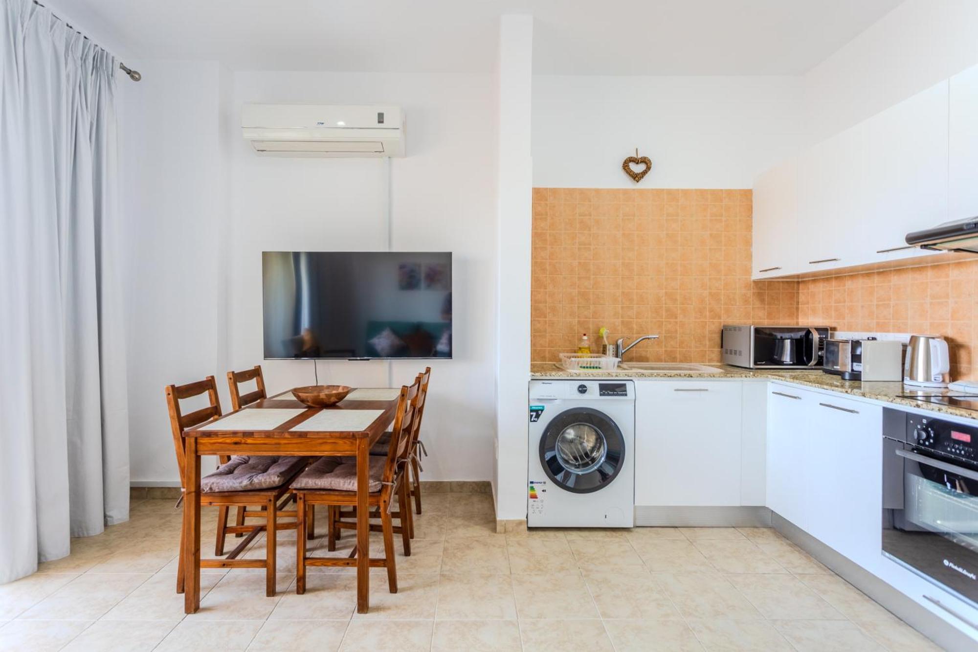 Apartment Cozy In The Heart Of Tourist Area With Pool