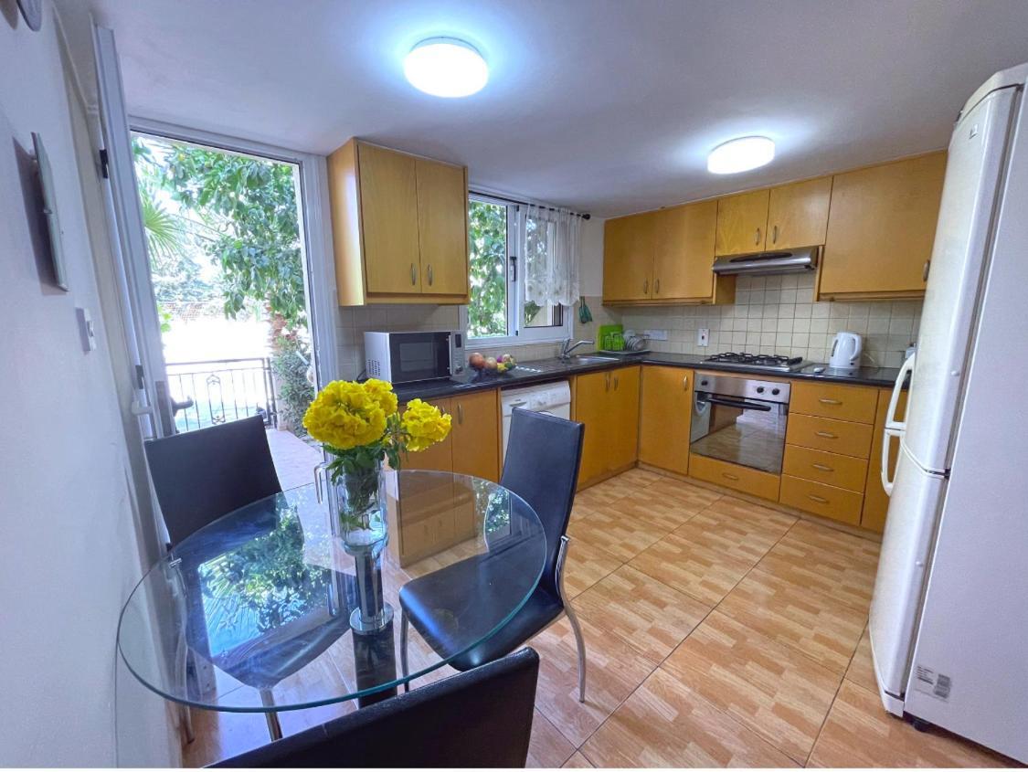 Apartment Town House, Garden, 2 Bedrooms, 2 Bathrooms