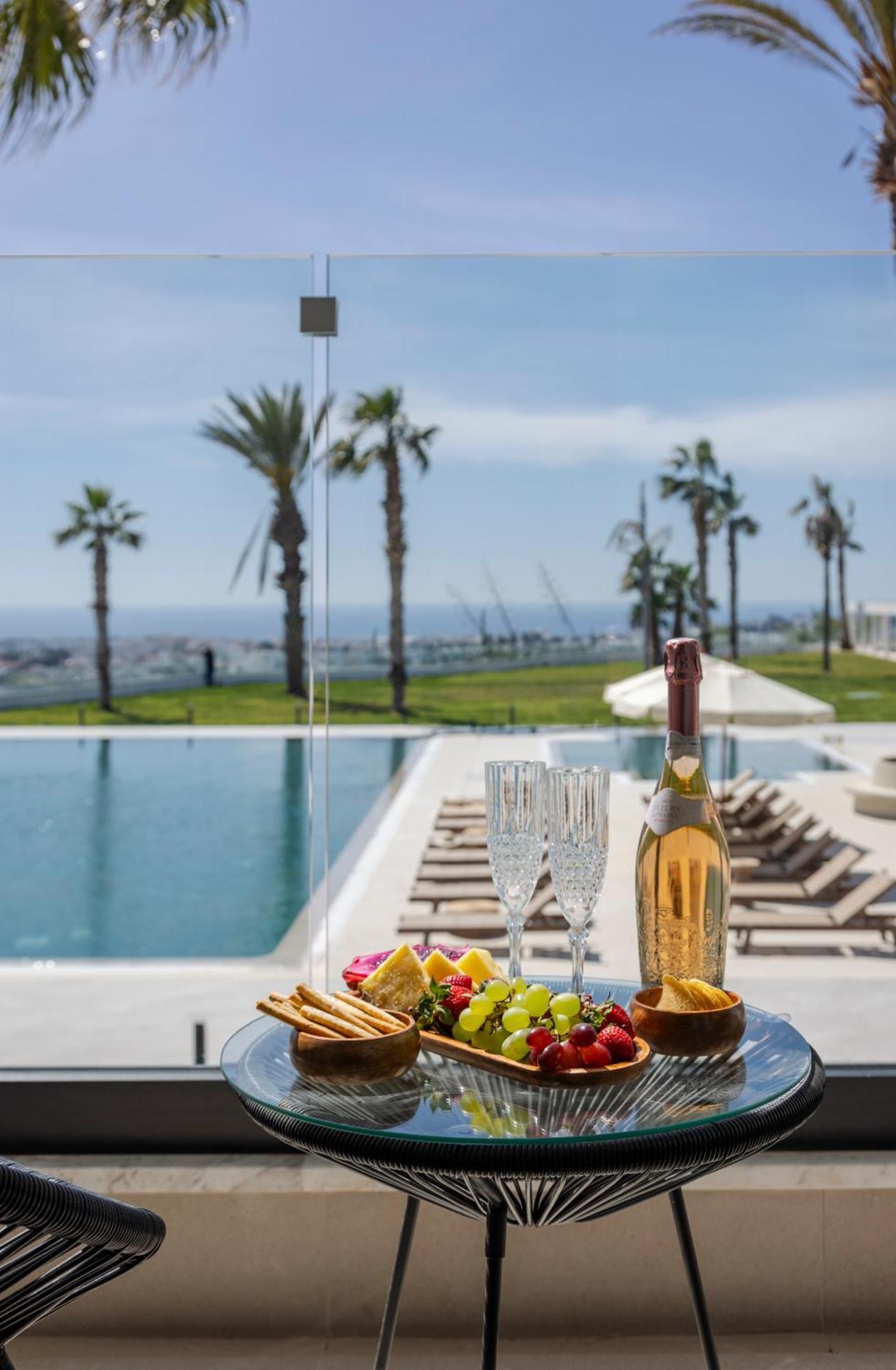 Hills & By Brown 4* Paphos