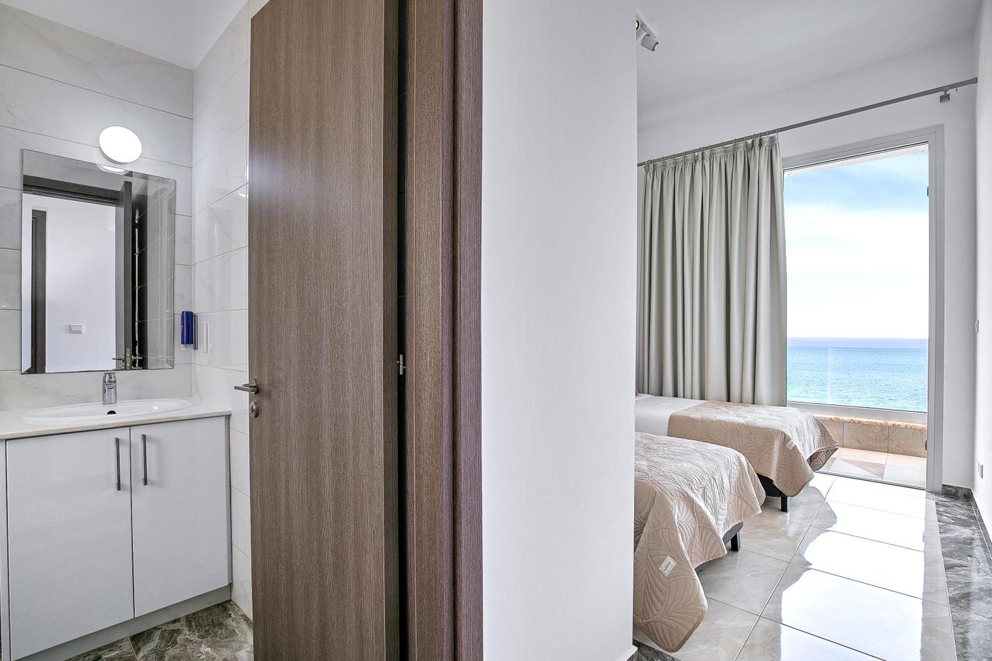 Olymp Luxury D - Luxury Escape With Direct Access And Unique Sunsets * Paphos
