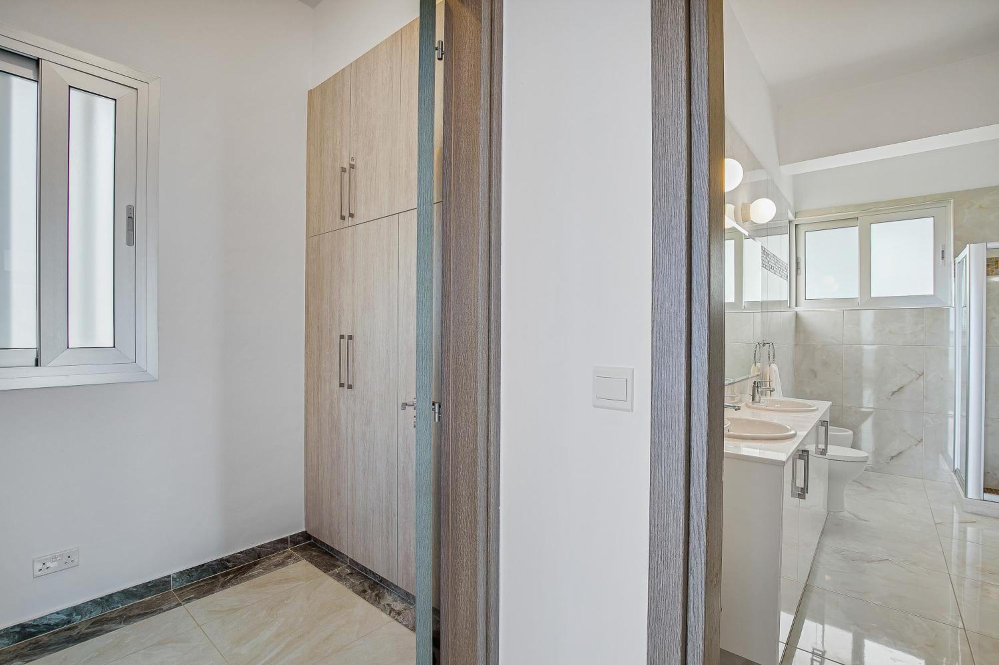 Olymp Luxury D - Luxury Escape With Direct Access And Unique Sunsets Villa Paphos