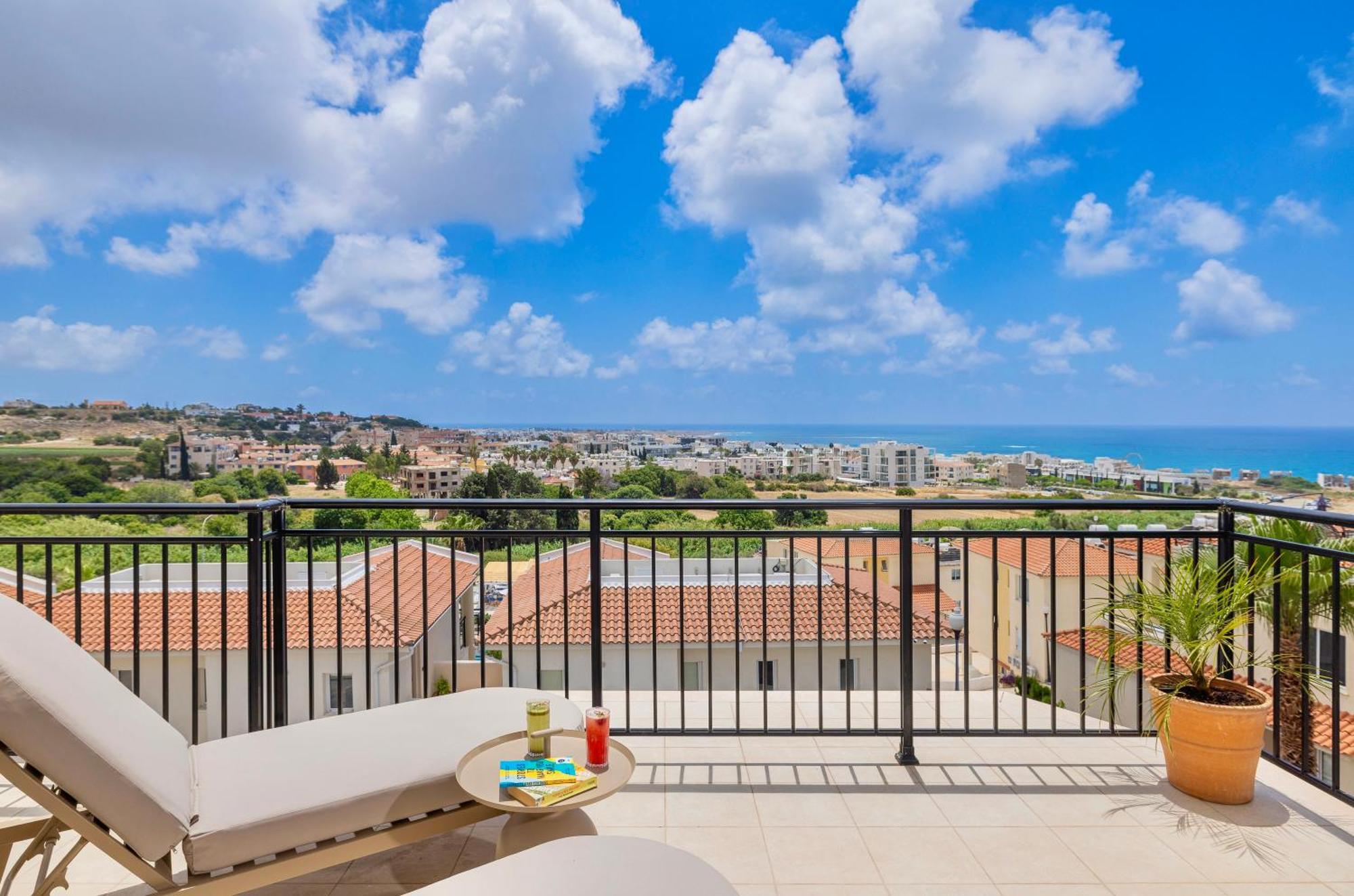 Wellclub - Family Wellness & Seaview Suites Paphos