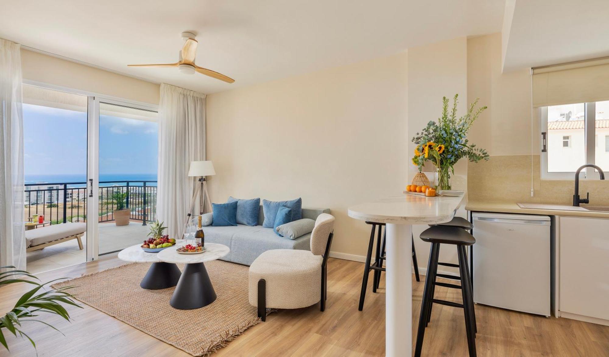 Wellclub - Family Wellness & Seaview Suites