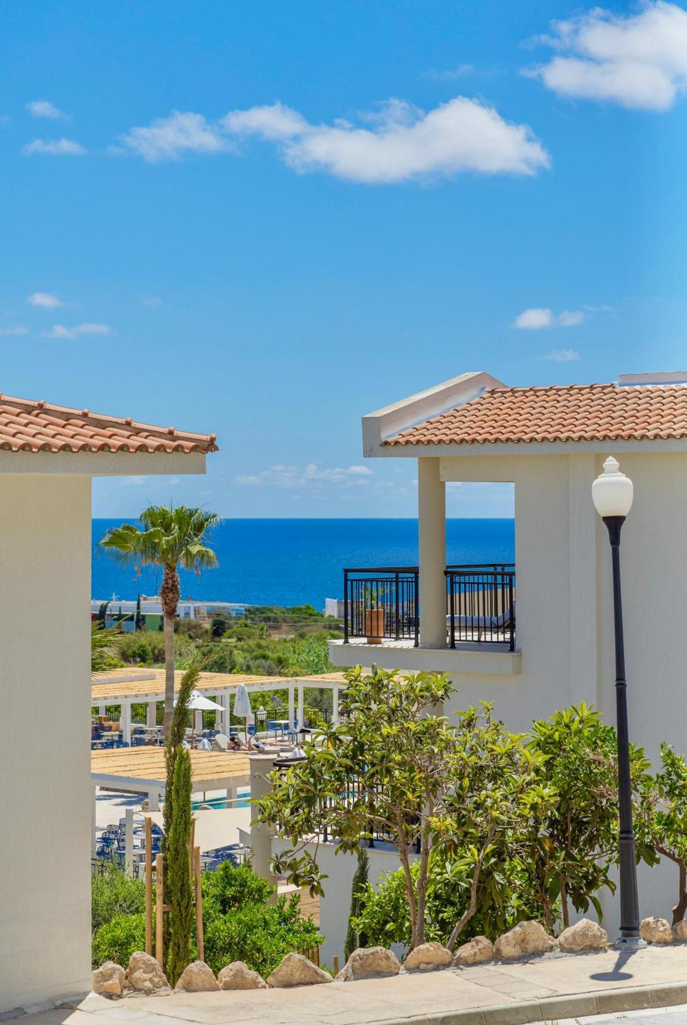 Hotel Wellclub - Family Wellness & Seaview Suites 4*