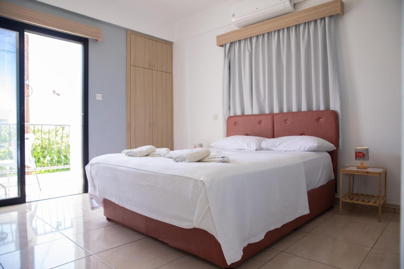 Valentina - Paphos