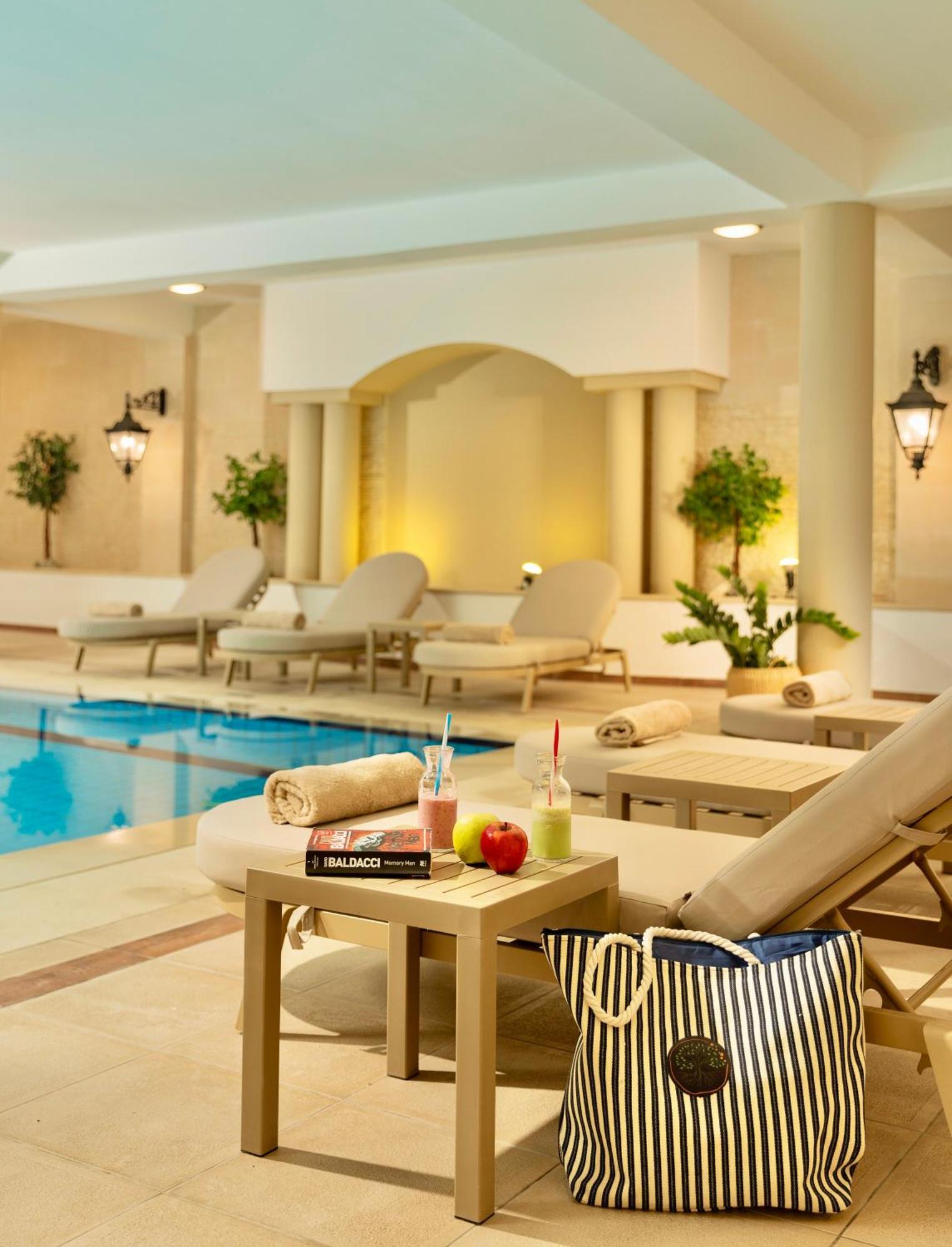 Hotel Wellclub - Family Wellness & Seaview Suites Paphos
