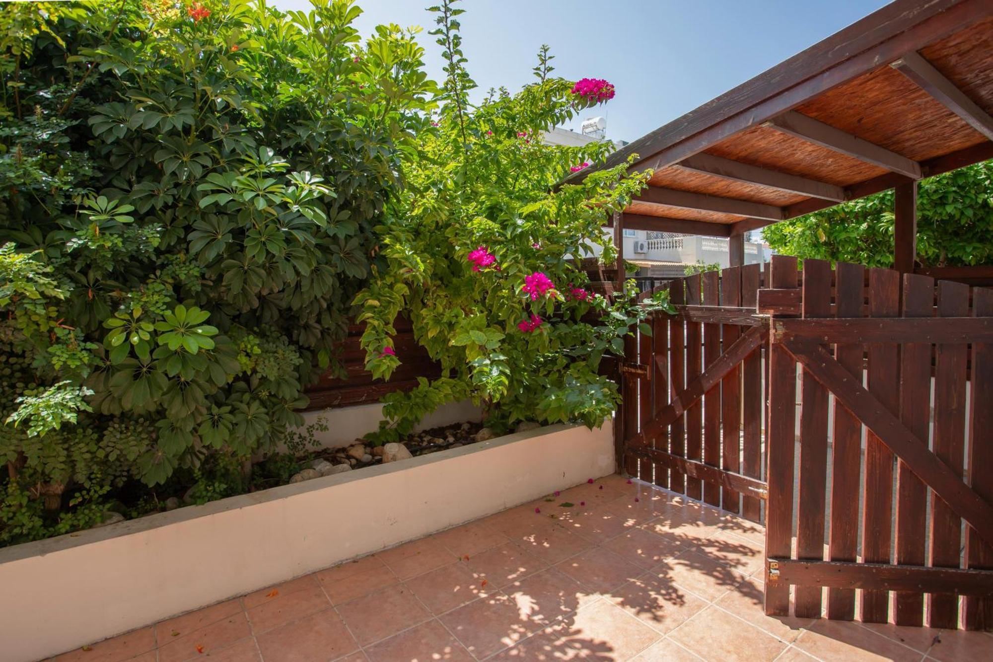 Spacious With Private Pool