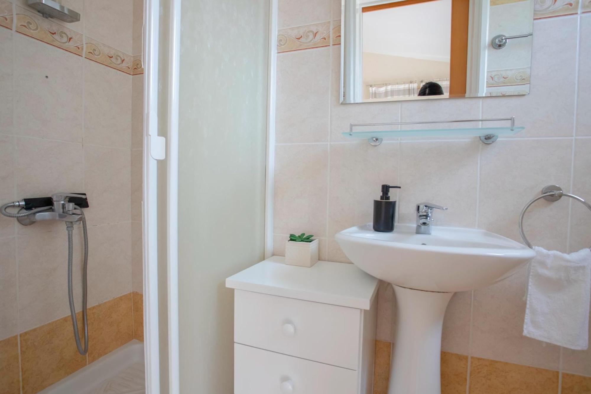 Spacious With Private Pool