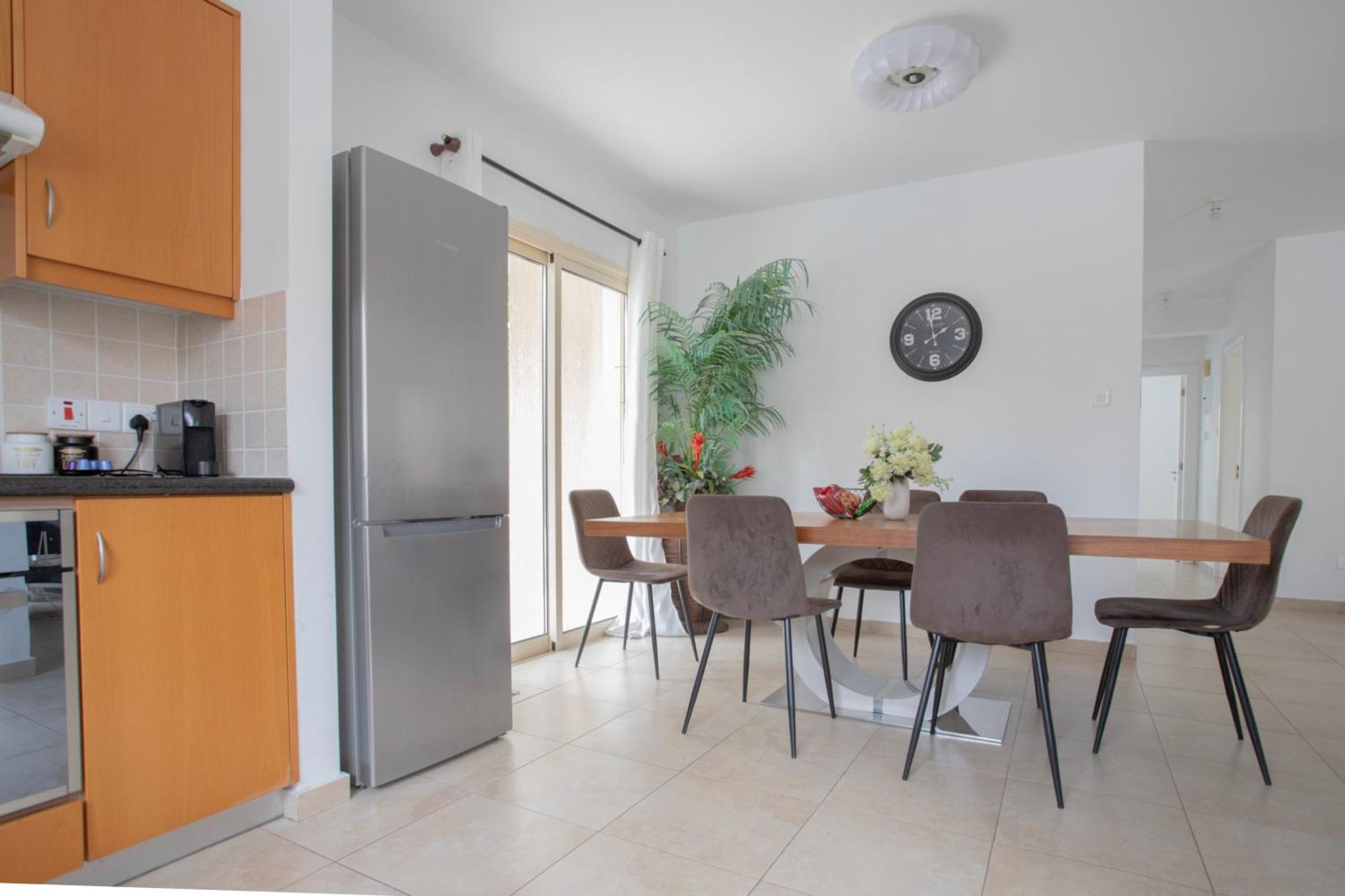 Elysia Park Apartment