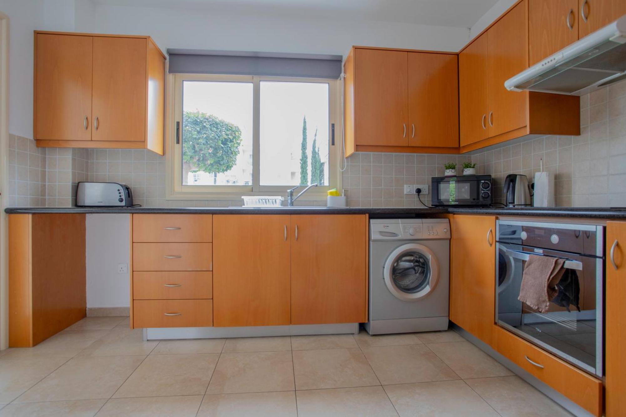 Elysia Park Apartment *