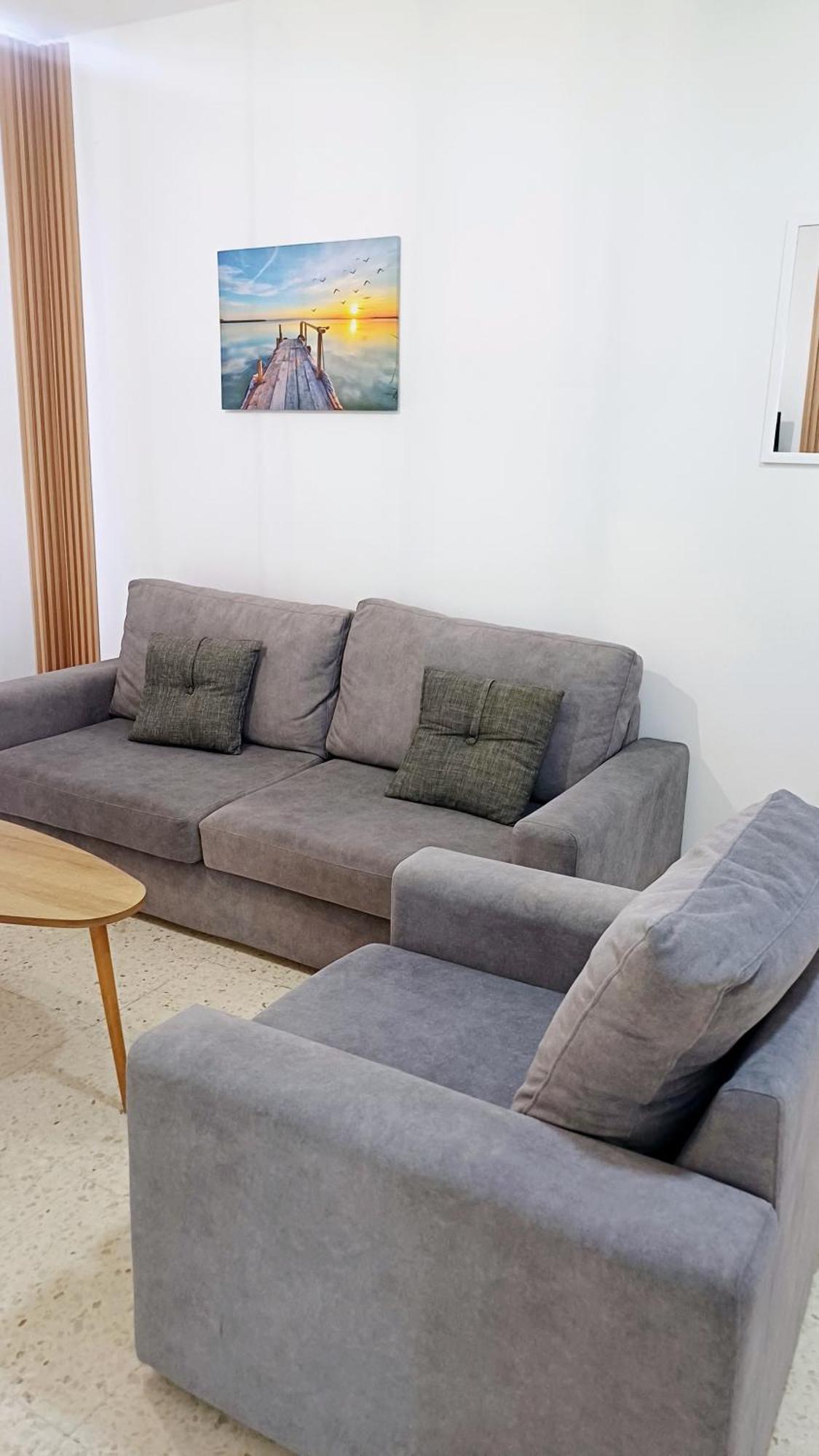 Modern 2bd Near Mall- Internet 1gbps Apartment Paphos