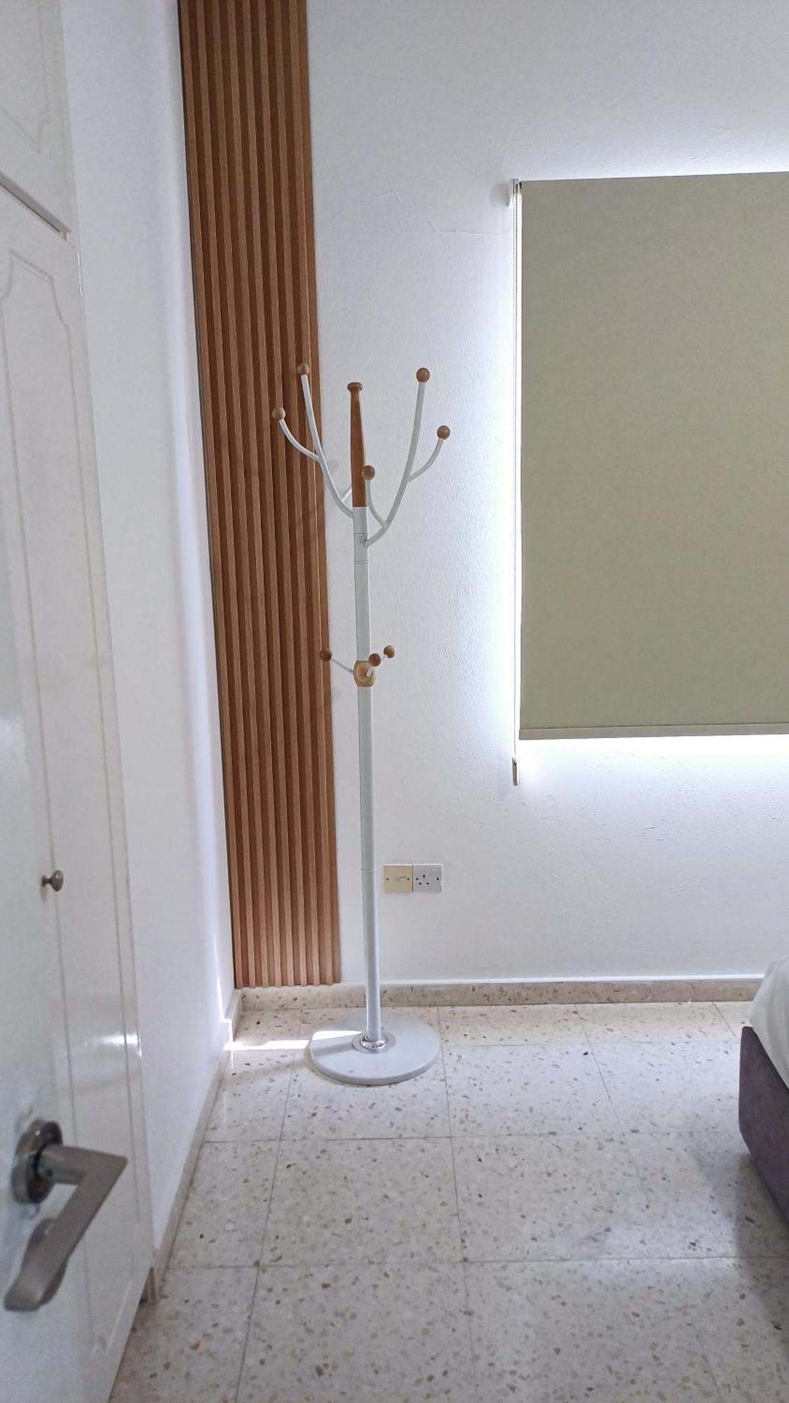 Modern 2bd Near Mall- Internet 1gbps *