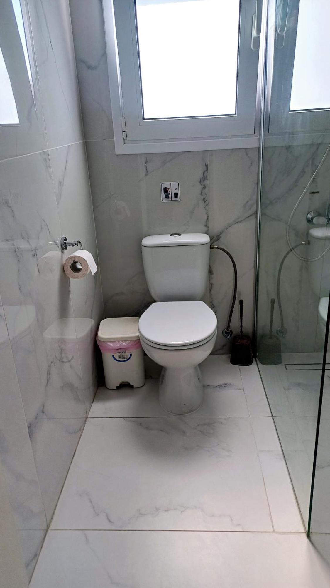 Modern 2bd Near Mall- Internet 1gbps Apartment