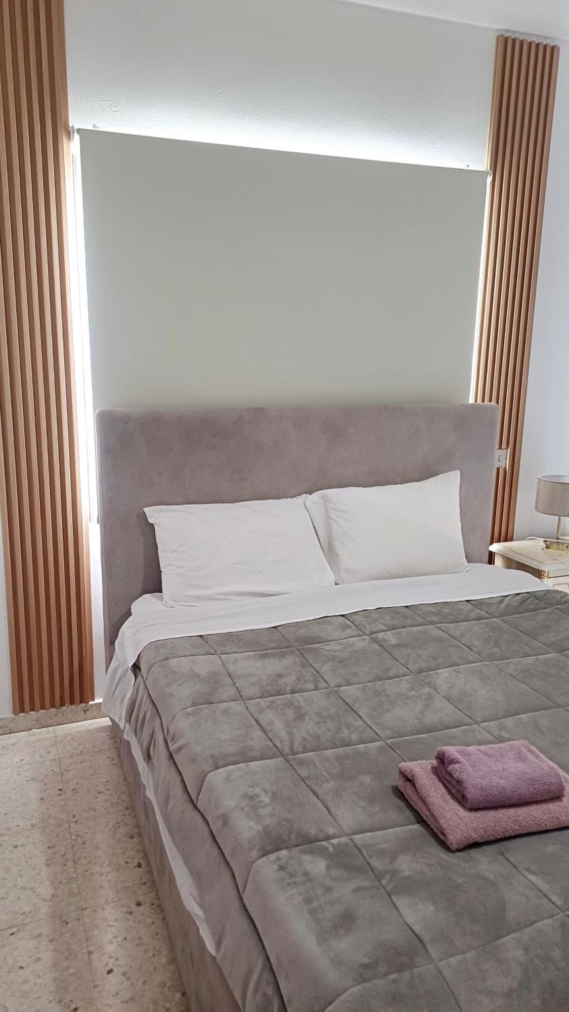 Spacious 2 Bedroom Near Mall -internet 1gbps Apartment *