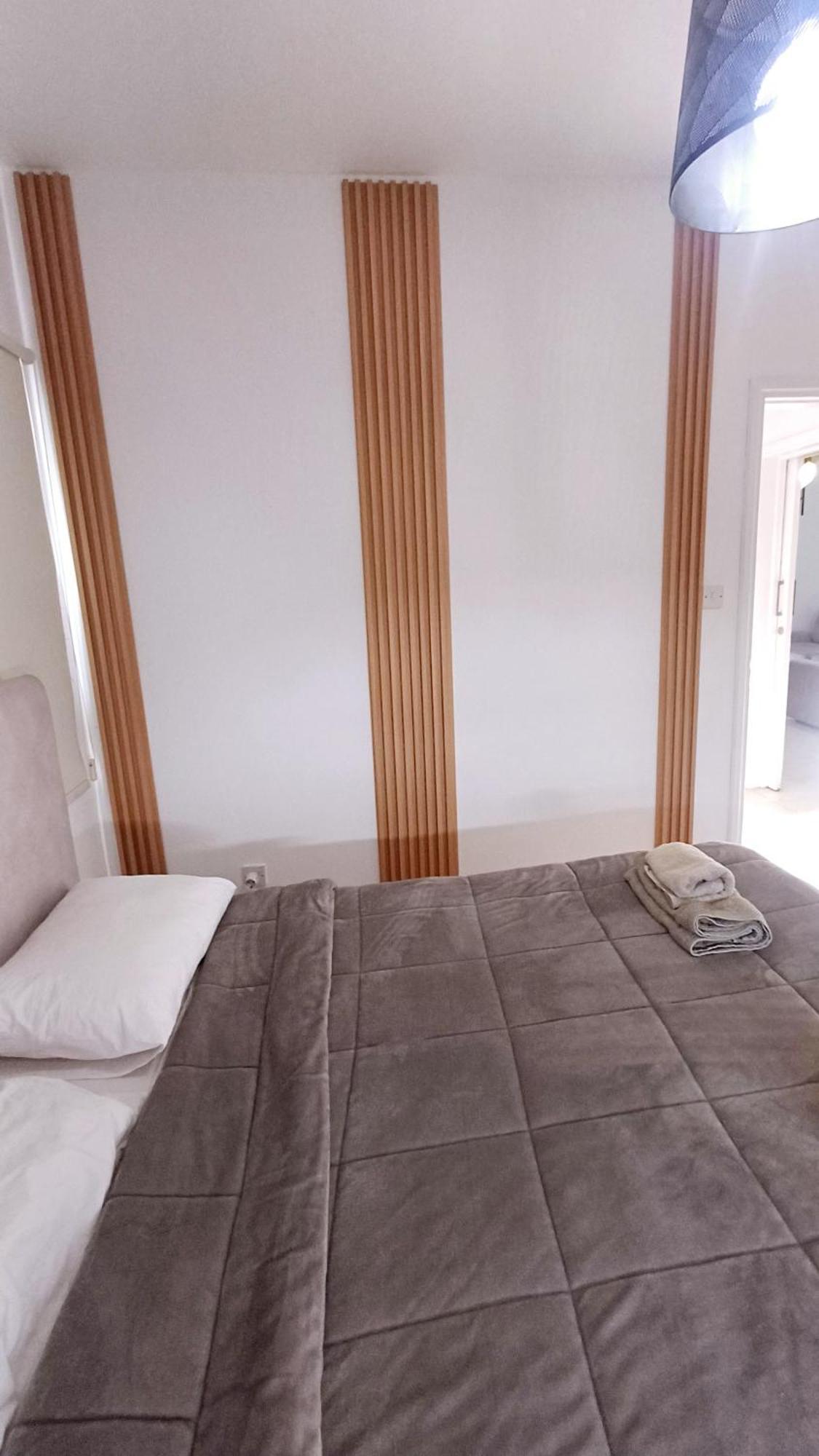 Spacious 2 Bedroom Near Mall -internet 1gbps Apartment *