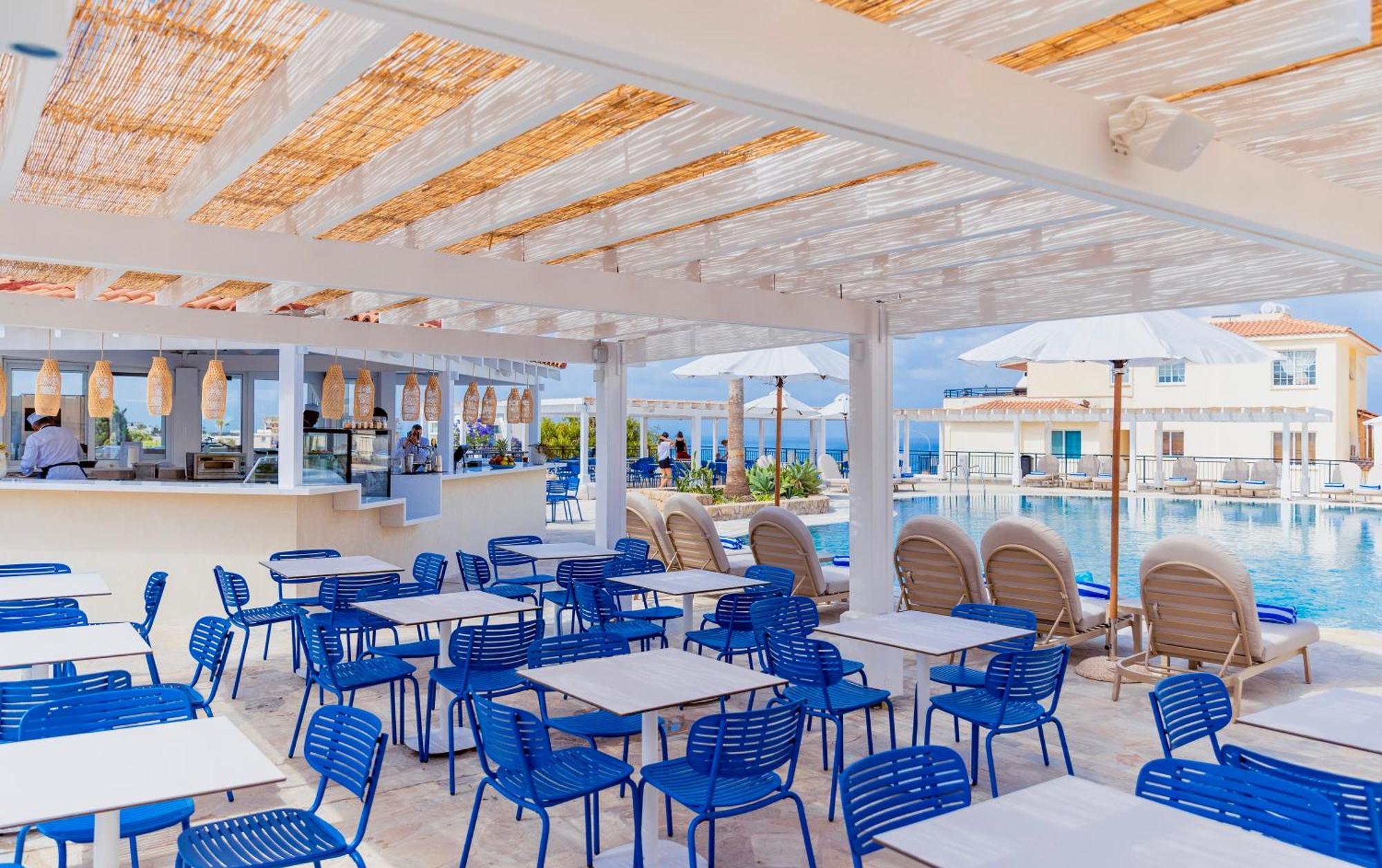 Wellclub - Family Wellness & Seaview Suites Hotel