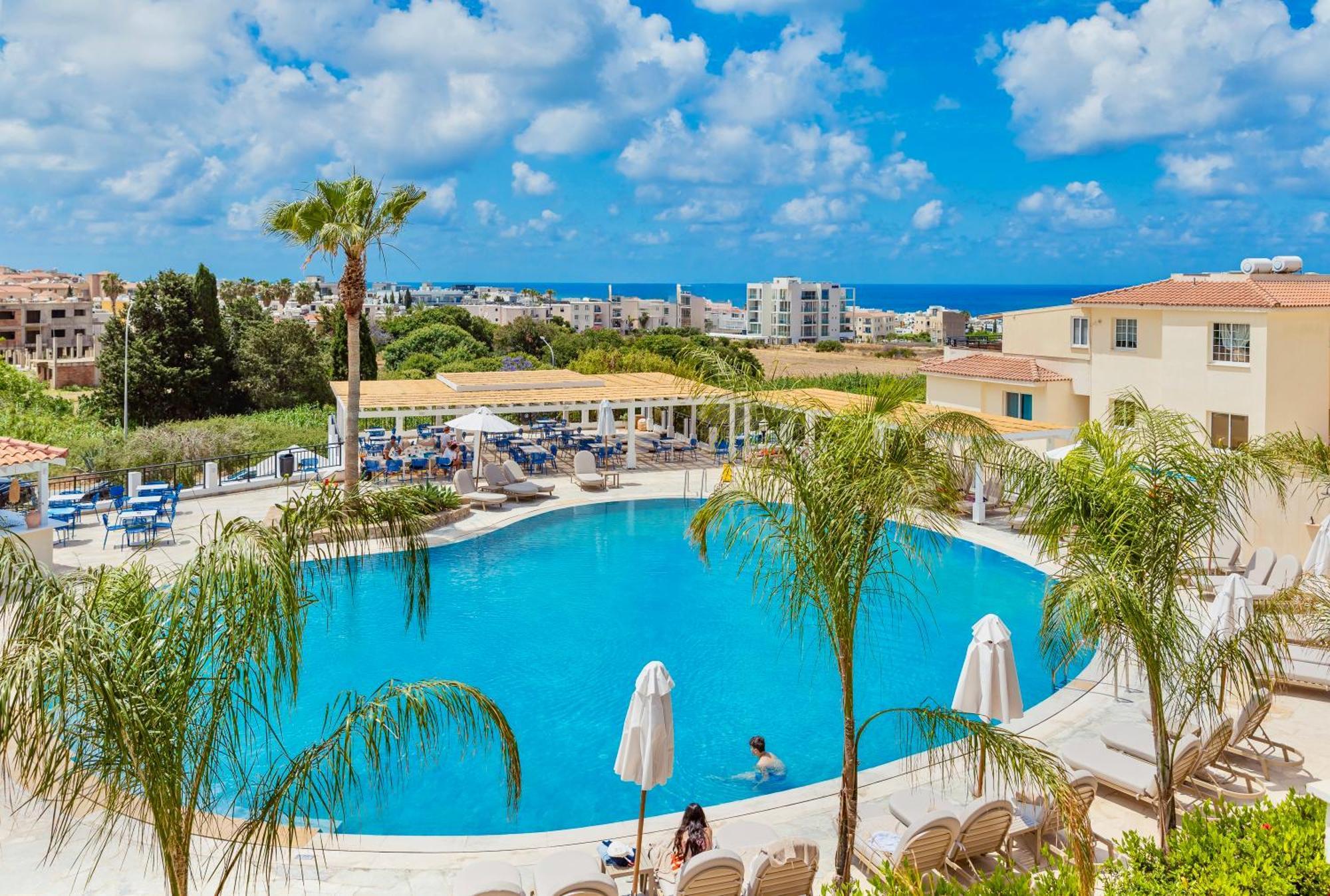 Wellclub - Family Wellness & Seaview Suites Hotel 4*