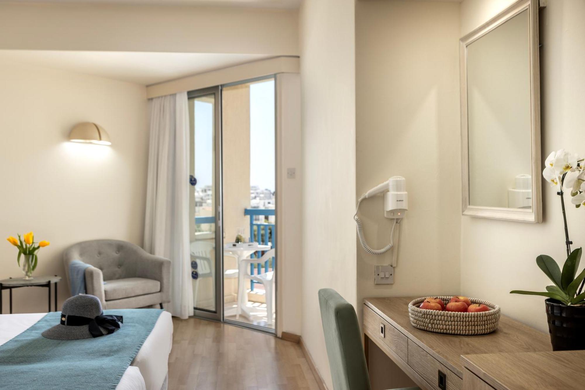 Hotel Kissos Paphos
