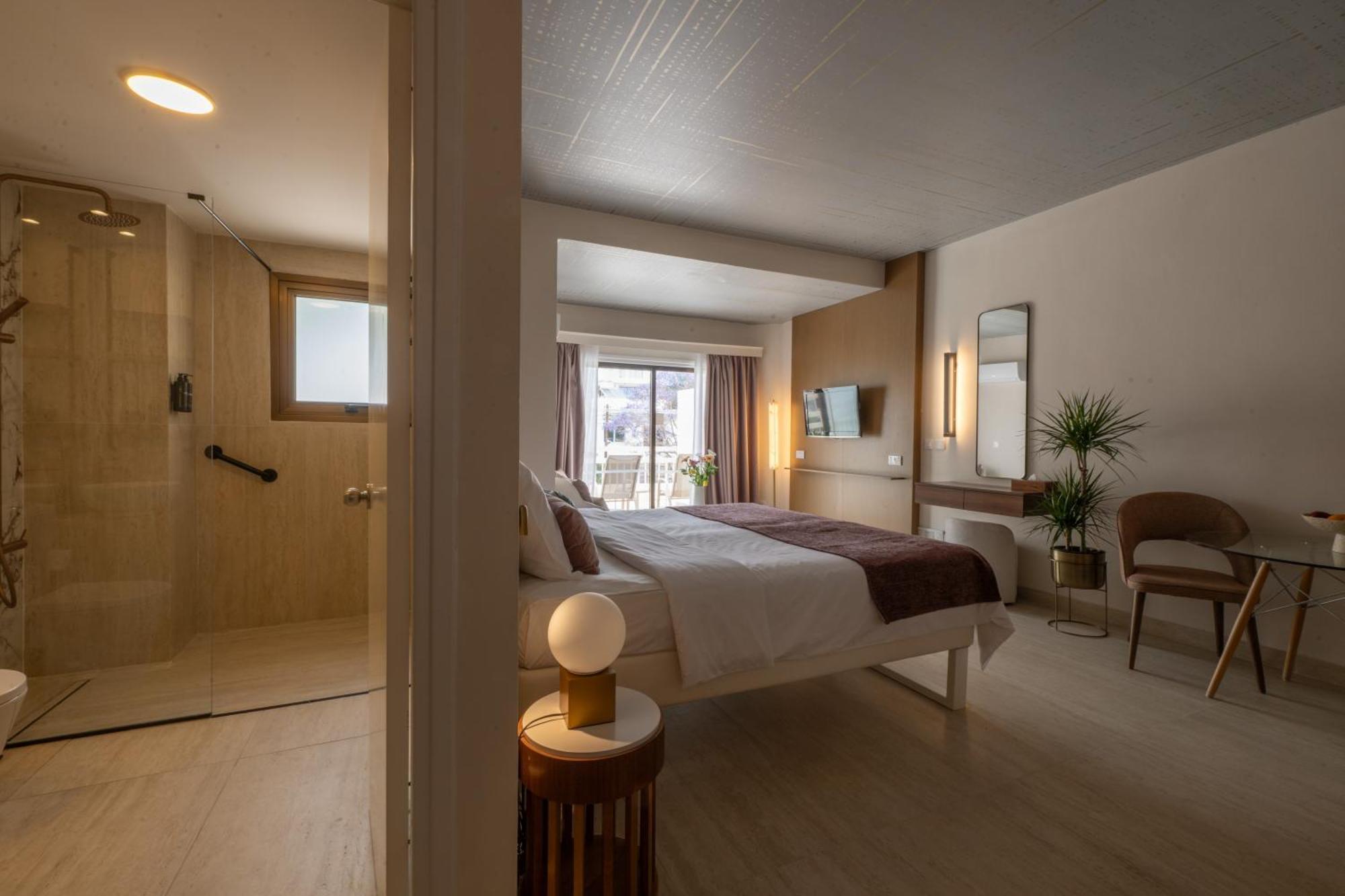 Hotel King Jason - Designed For Adults By Louis Paphos