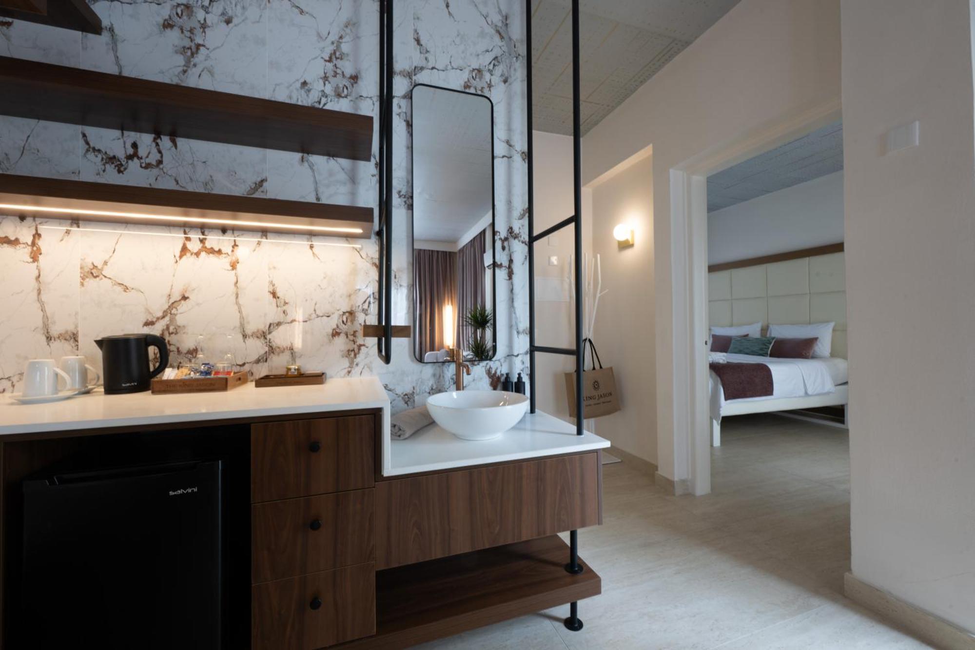 Hotel King Jason - Designed For Adults By Louis 4*