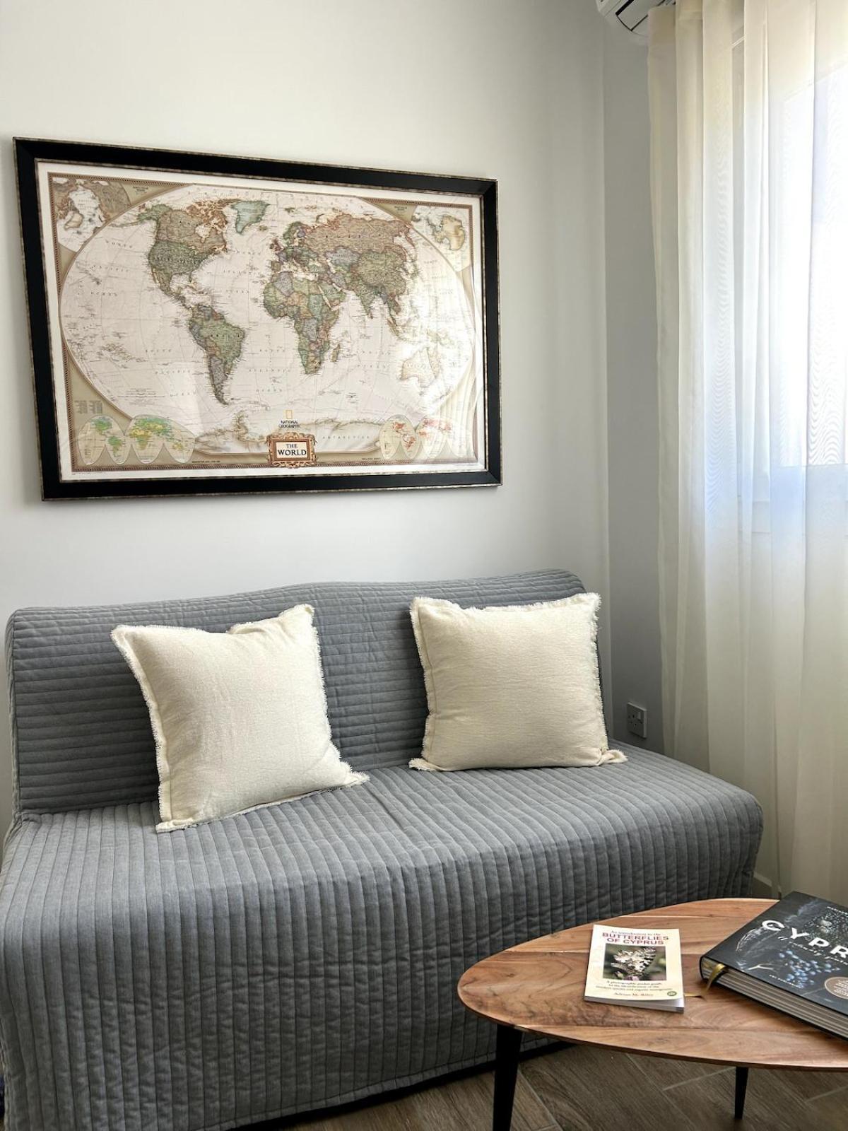 Apartment Sunlit Serenity In Paphos