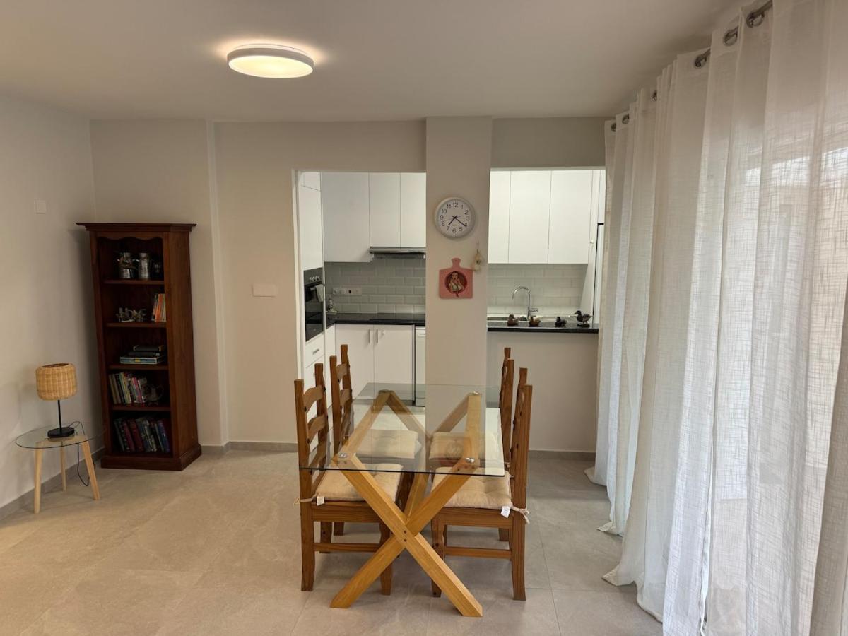 Apartment Amazing 2 Bedroom 2 Bathroom Paphos